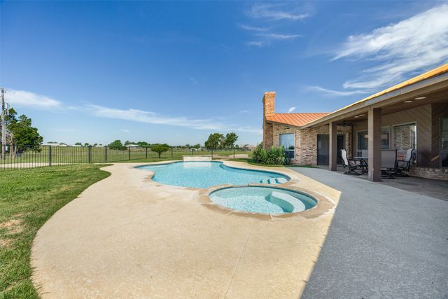 105 Sammi's Way, Whitesboro, TX 76273