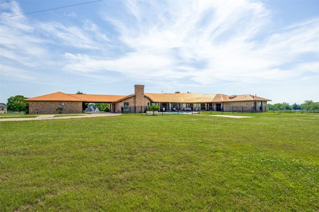 105 Sammi's Way, Whitesboro, TX 76273