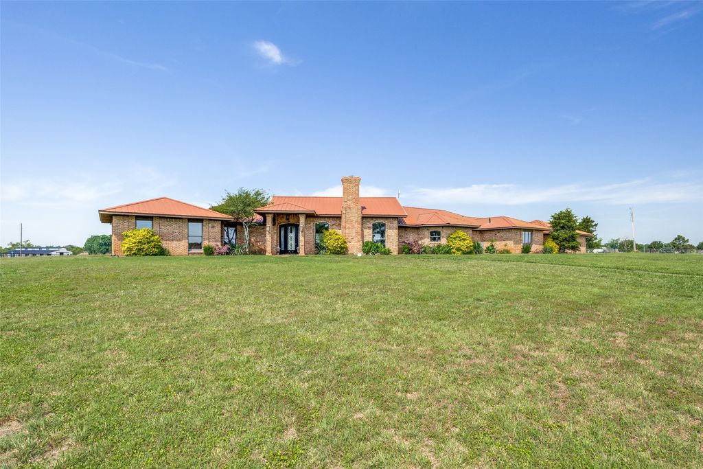 105 Sammi's Way, Whitesboro, TX 76273