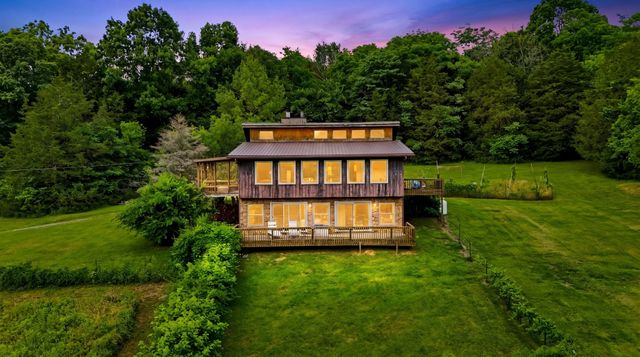 427 Adams Rd, Watertown, TN 37184