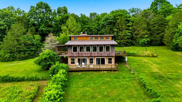 427 Adams Rd, Watertown, TN 37184