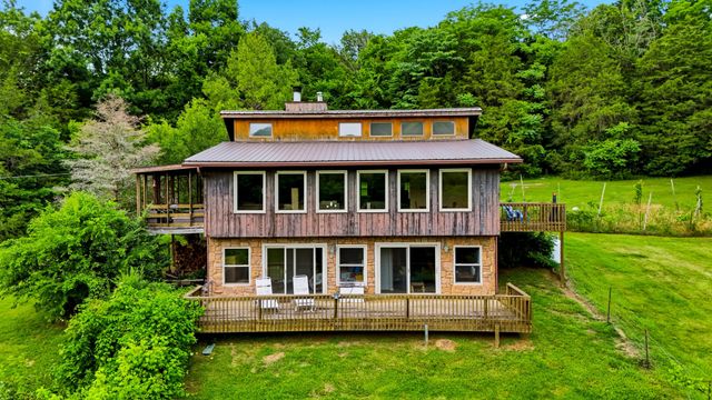 427 Adams Rd, Watertown, TN 37184
