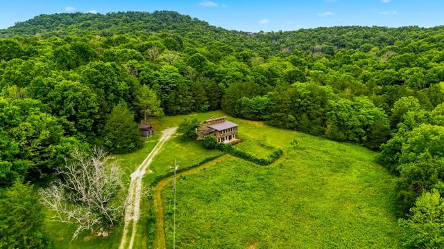 427 Adams Rd, Watertown, TN 37184