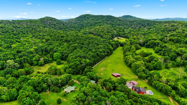 427 Adams Rd, Watertown, TN 37184