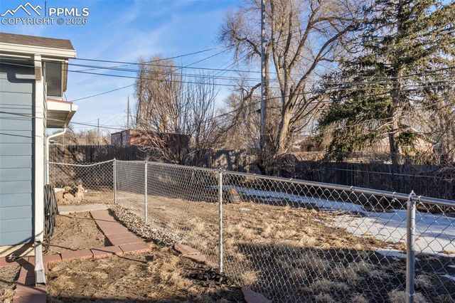 2522 Ivanhoe Drive, Colorado Springs, CO 80911