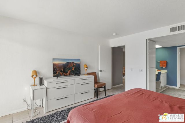 500 S Farrell Drive M79, Palm Springs, CA 92264