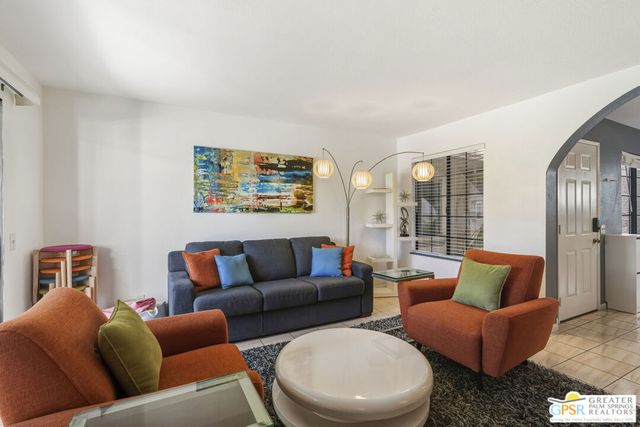 500 S Farrell Drive M79, Palm Springs, CA 92264