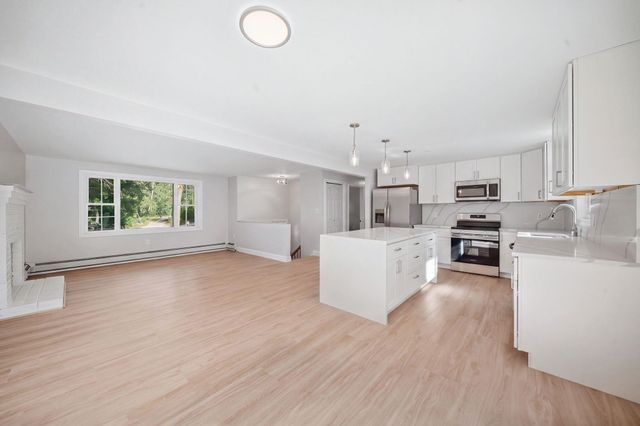 129 Hobbs Road, Pelham, NH 03076