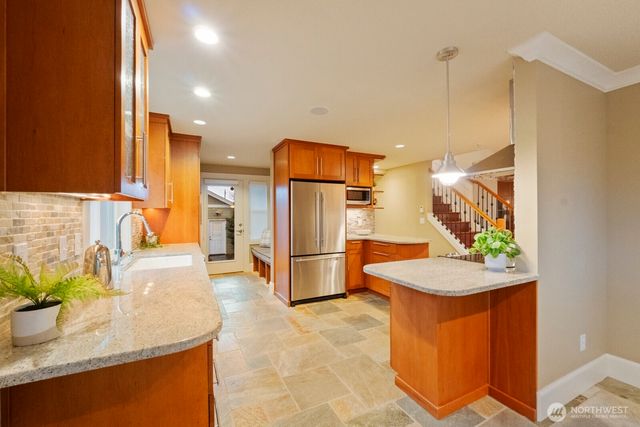 3416 38th Avenue W, Seattle, WA 98199