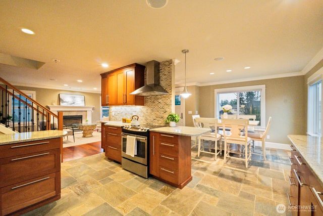 3416 38th Avenue W, Seattle, WA 98199