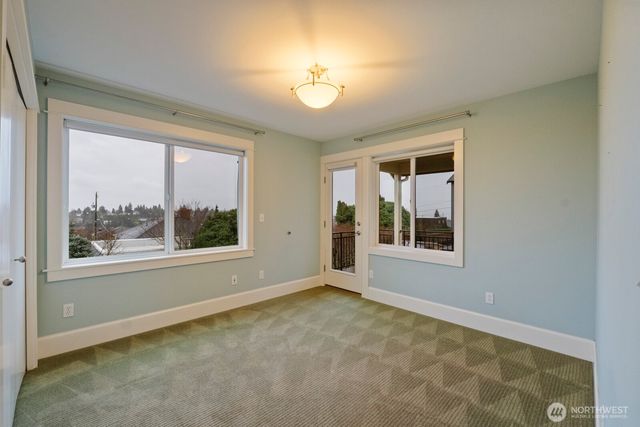 3416 38th Avenue W, Seattle, WA 98199