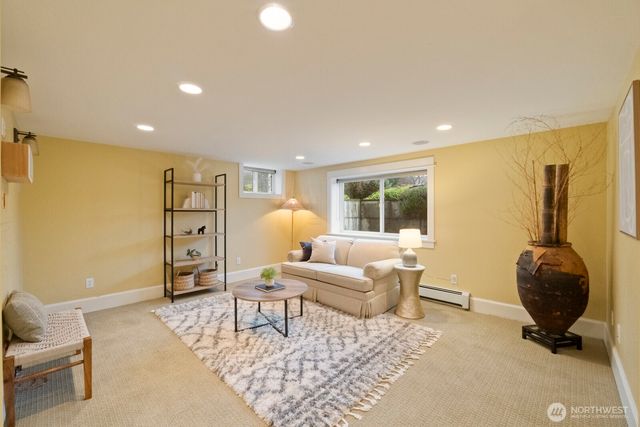 3416 38th Avenue W, Seattle, WA 98199