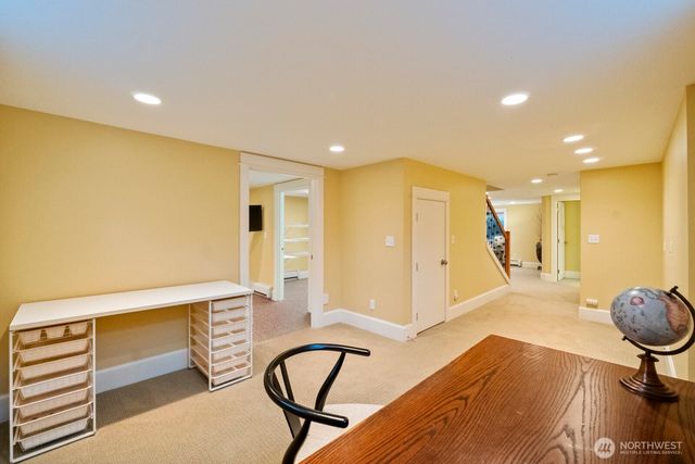 3416 38th Avenue W, Seattle, WA 98199