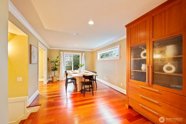 3416 38th Avenue W, Seattle, WA 98199