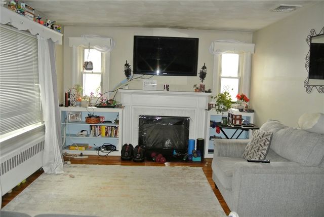 186 Fiat Avenue, Cranston, RI 02910