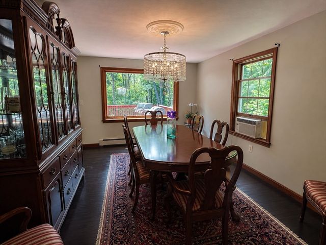 10 Garrison Heights Drive, Oxford, MA 01540