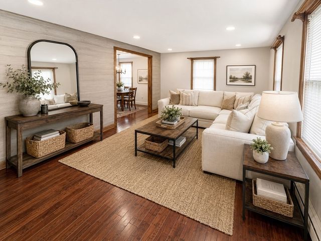 10 Garrison Heights Drive, Oxford, MA 01540