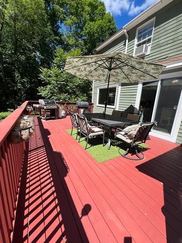 10 Garrison Heights Drive, Oxford, MA 01540