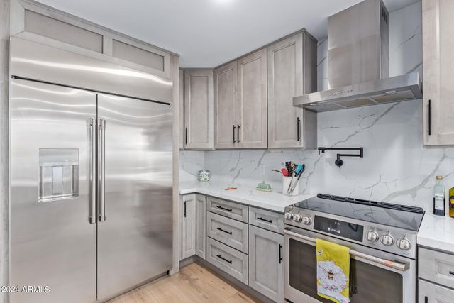 15832 N 62ND Place, Scottsdale, AZ 85254