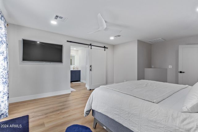 15832 N 62ND Place, Scottsdale, AZ 85254