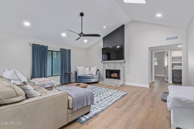 15832 N 62ND Place, Scottsdale, AZ 85254