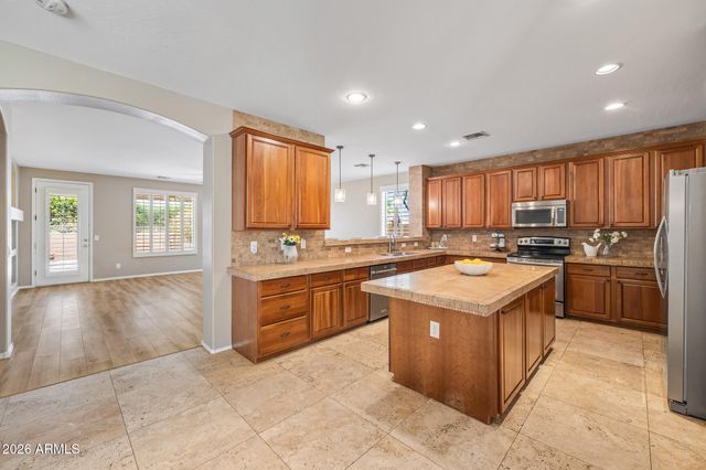21778 E CHERRYWOOD Drive, Queen Creek, AZ 85142