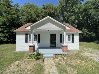 5007 Drakes Branch Rd, Nashville, TN 37218