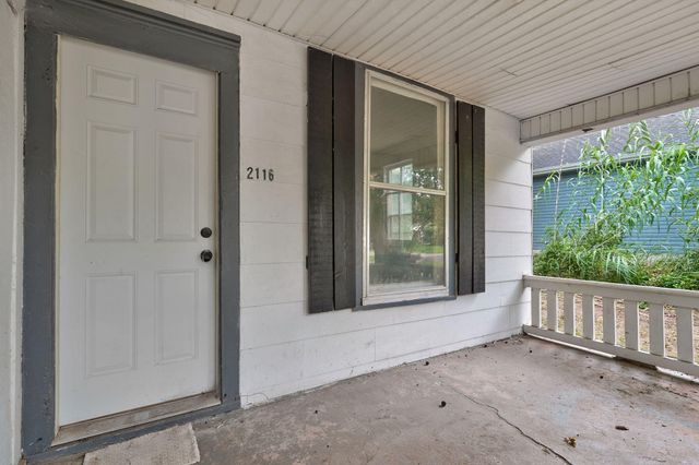 2116 N Campbell Avenue, Springfield, MO 65803