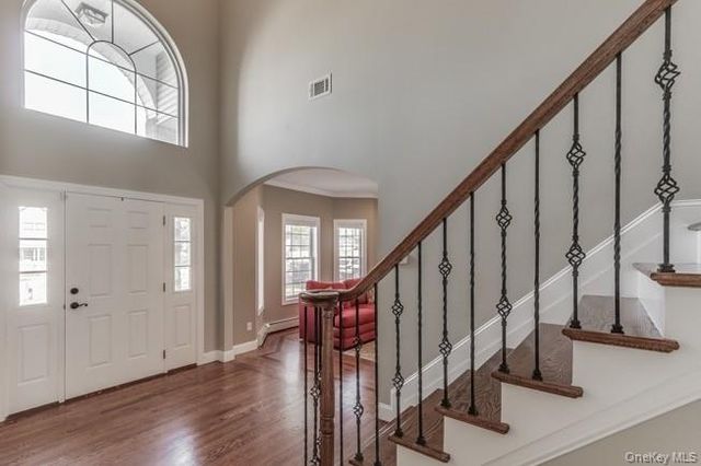 5 Fant Farm Lane, Montebello, NY 10901