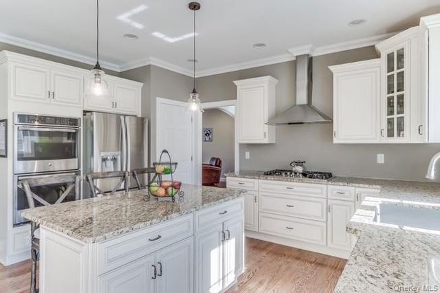 5 Fant Farm Lane, Montebello, NY 10901