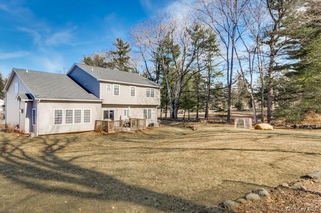 5 Fant Farm Lane, Montebello, NY 10901