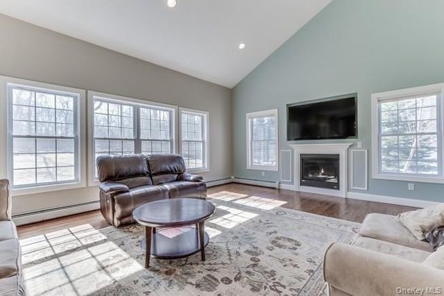 5 Fant Farm Lane, Montebello, NY 10901