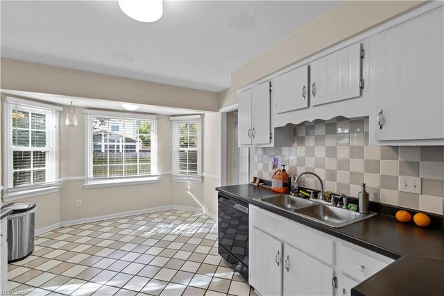 2229 Speckled Rock LN, Virginia Beach, VA 23456