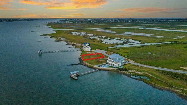 1410 Bay Pointe Drive, Galveston, TX 77554