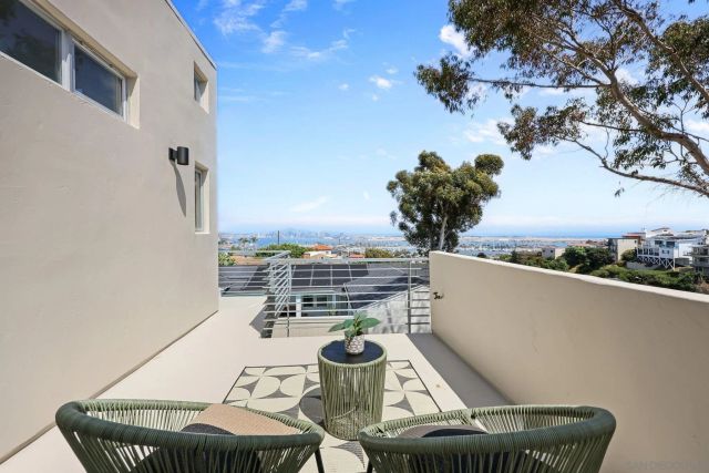 3333 Hill St, San Diego, CA 92106