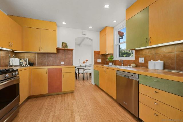 3333 Hill St, San Diego, CA 92106