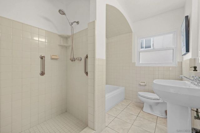 3333 Hill St, San Diego, CA 92106