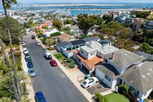 3333 Hill St, San Diego, CA 92106
