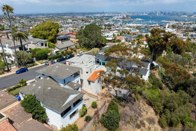 3333 Hill St, San Diego, CA 92106
