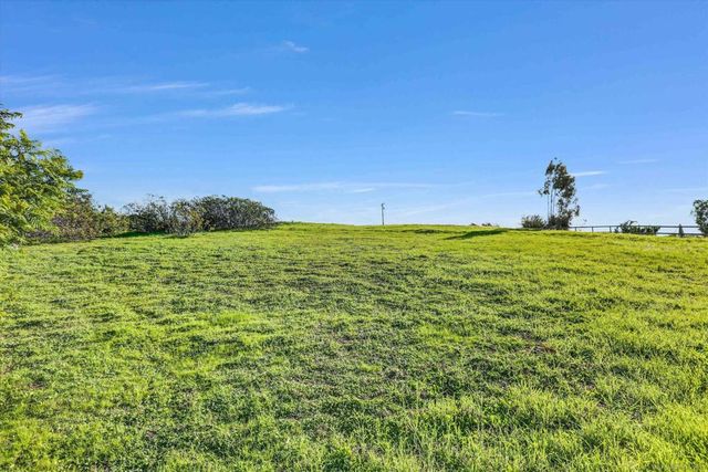 32039 Via Vera, Bonsall, CA 92003