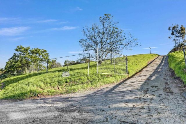 32039 Via Vera, Bonsall, CA 92003