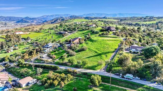 32039 Via Vera, Bonsall, CA 92003