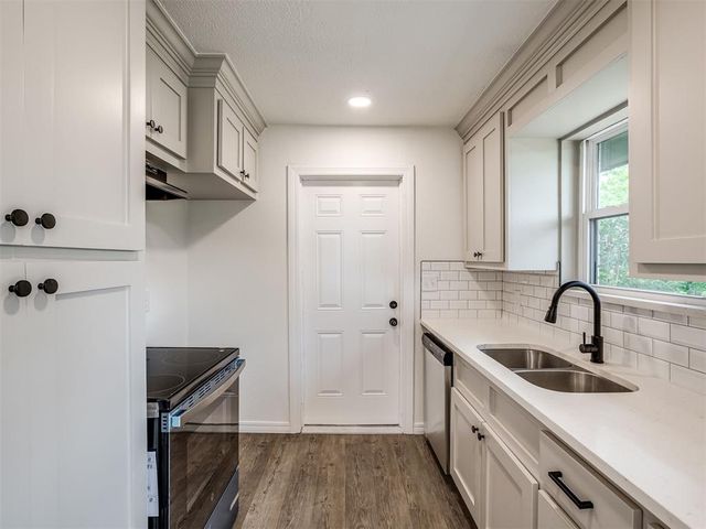 732 N Dallas Avenue, Moore, OK 73160