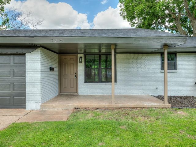 732 N Dallas Avenue, Moore, OK 73160