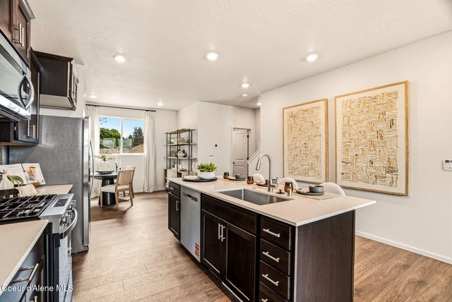 1123 W Pinewood Loop, Coeur D'alene, ID 83814