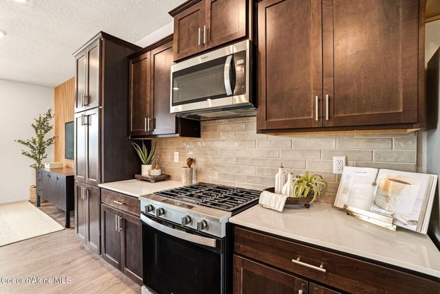 1123 W Pinewood Loop, Coeur D'alene, ID 83814