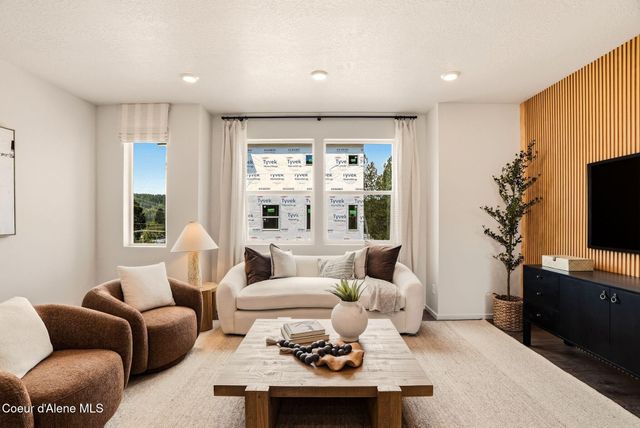 1123 W Pinewood Loop, Coeur D'alene, ID 83814