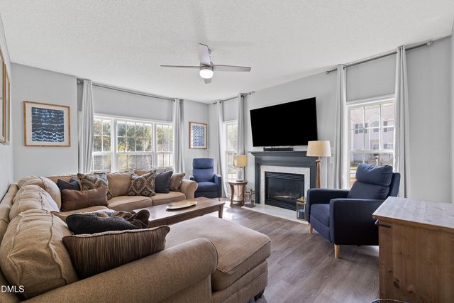 2528 Laurel Falls Lane, Raleigh, NC 27603