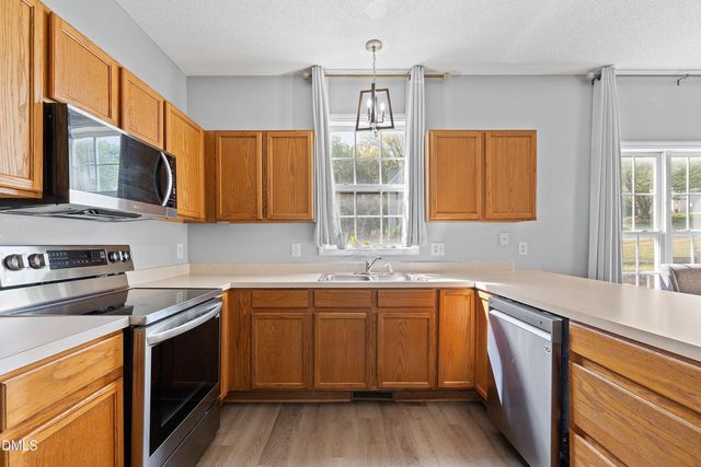 2528 Laurel Falls Lane, Raleigh, NC 27603