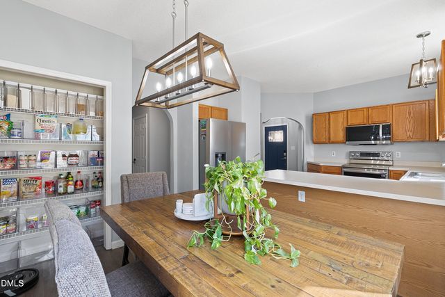 2528 Laurel Falls Lane, Raleigh, NC 27603